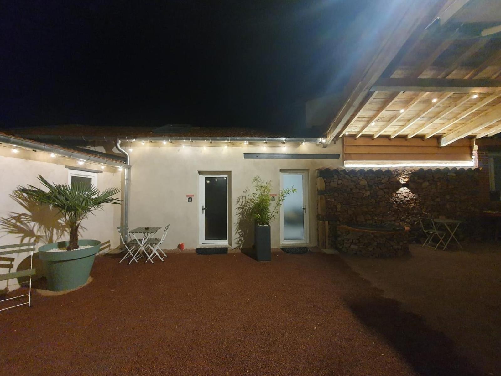 Le Boheme, Sauna & Spa Riorges Esterno foto