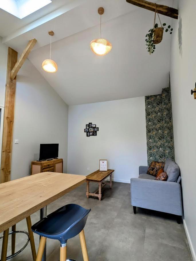 Le Boheme, Sauna & Spa Riorges Esterno foto